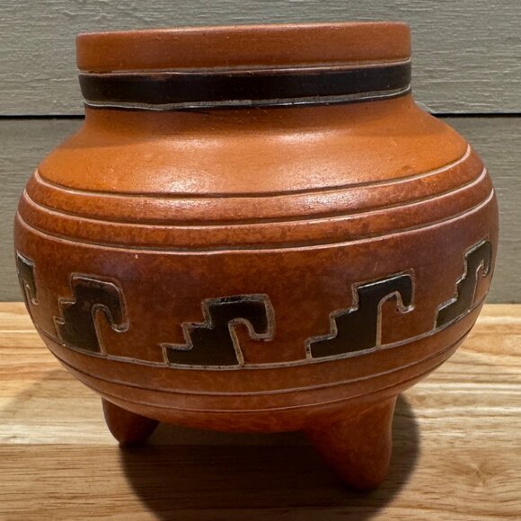 Hand Made Terra Cotta Pottery Signed by Hecho A Mano From Teotihuacan Mex - Picture 1 of 6
